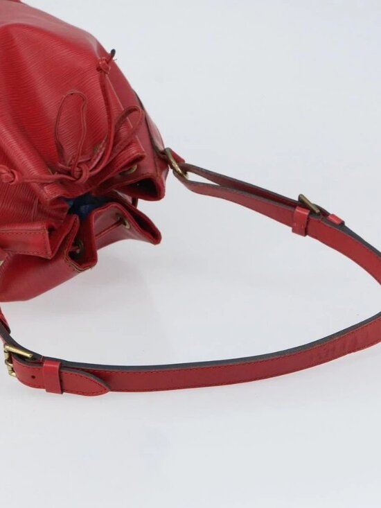 LOUIS VUITTON Epi Noe Shoulder Bag Red M44007 LV Auth 157255 - Picture 8 of 16